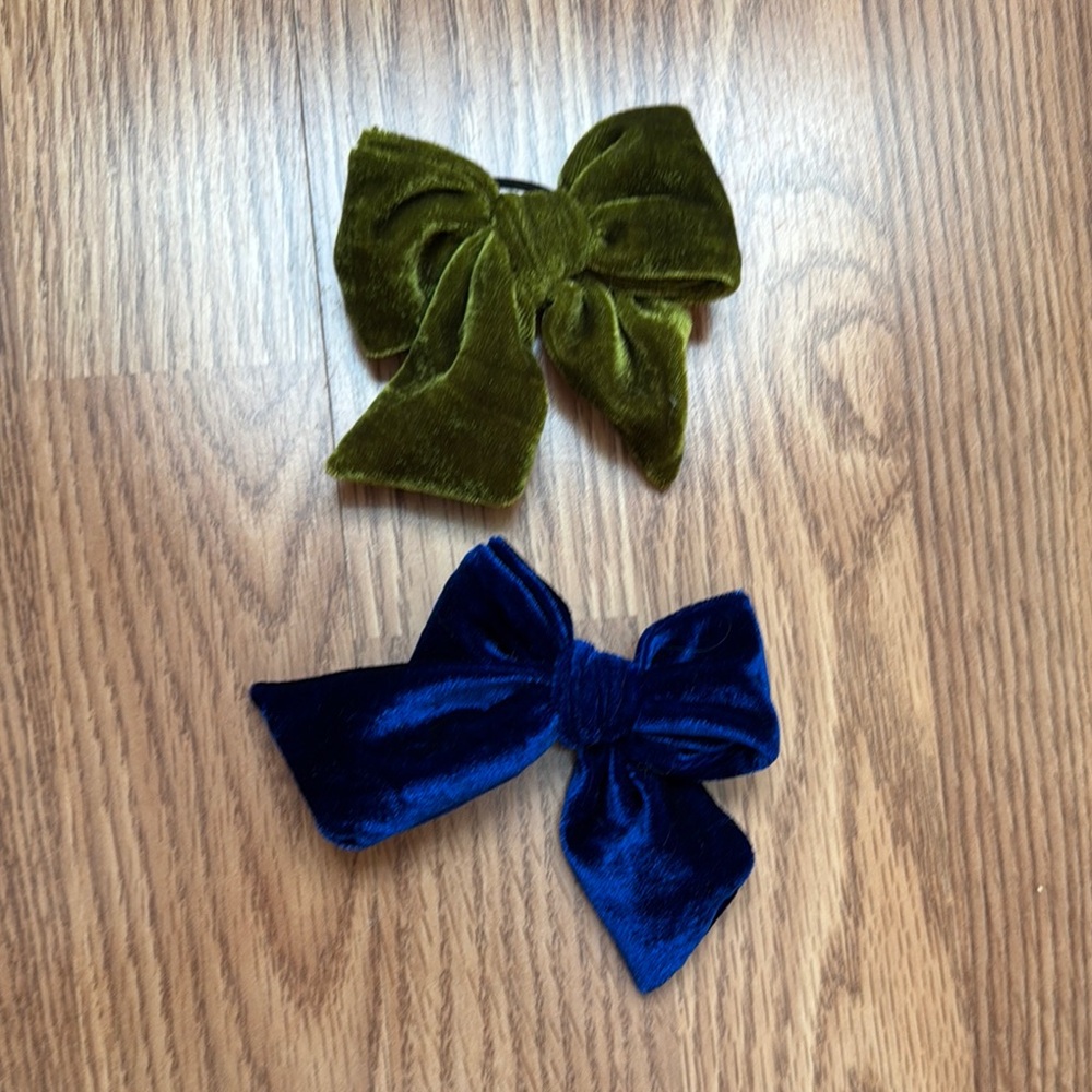 Velvet Hair dog hair Bows in Green and Blue
